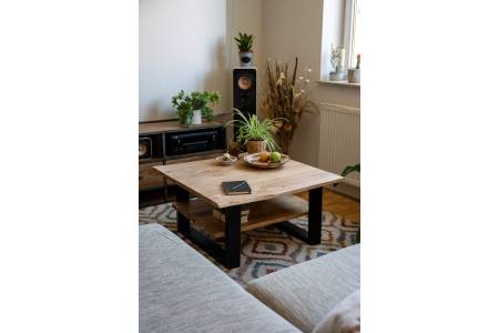 B-Ware Couchtisch Baumkante massiv Akazie natur 90x90 cm schwarz PATRICK