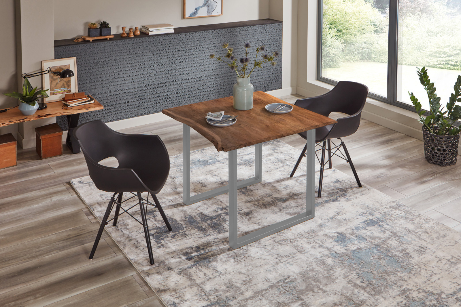 Esstisch Baumkante massiv Akazie Nussbaum 90 x 90 silber BILLY