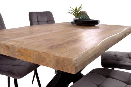 SAM_NEU-Esszimmer-Baumkante-Tische-Cali_aufgedoppelt-Spider_Gestell-mango-schwarz-140-BKT_Cali_mango_rough_04-1