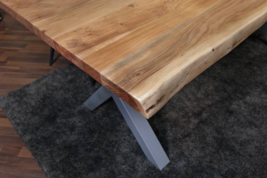 SAM_NEU-Esszimmer-Baumkante-Tische-Cali_aufgedoppelt-X_Gestell-BKT-natur-silber-260-BKT_Cali_04-2