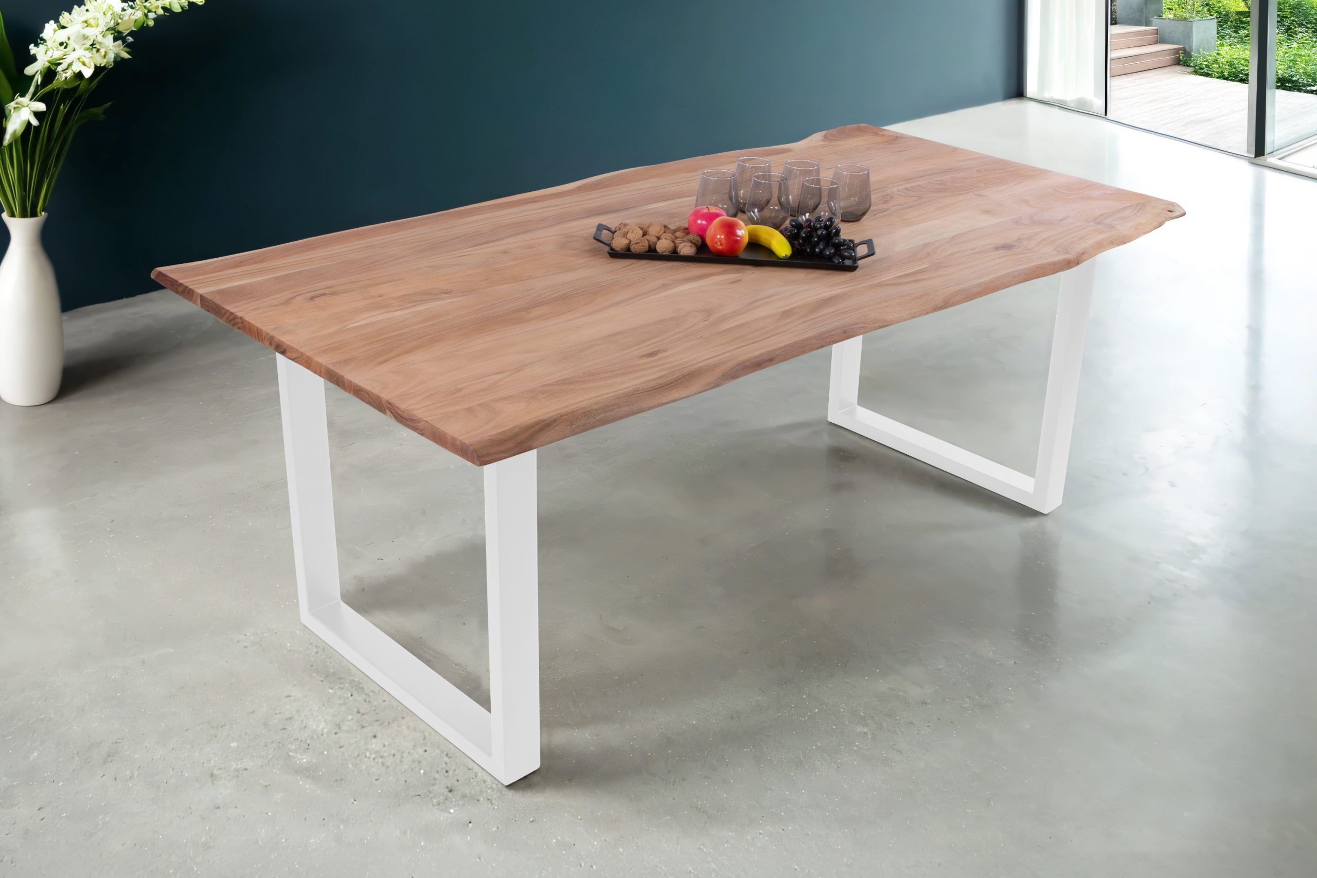 Esstisch Baumkante Akazie massiv eichenfarben 280 x 100 cm U-Gestell weiß DEREK