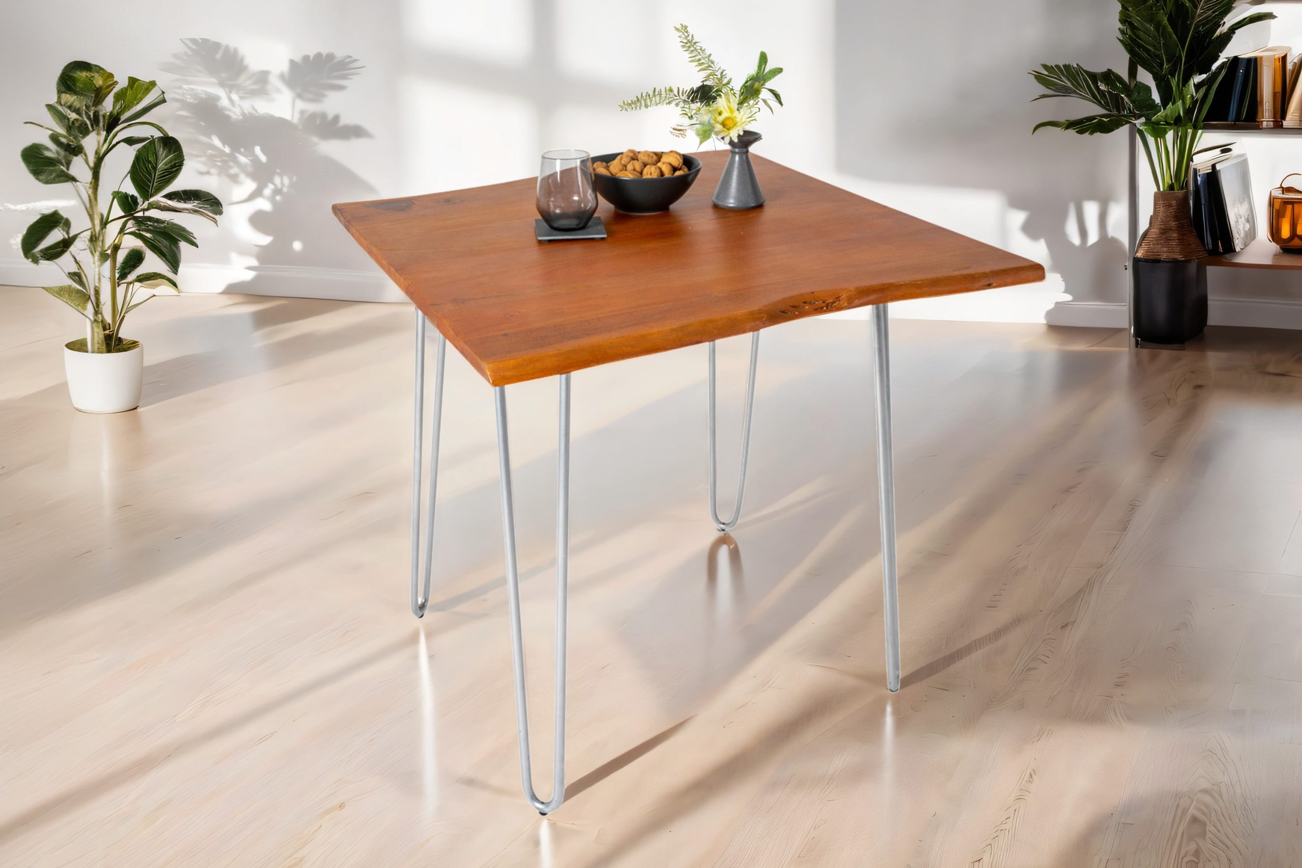 Esstisch Baumkante massiv Akazie nussbaum 90 x 90 cm silber HANNAH