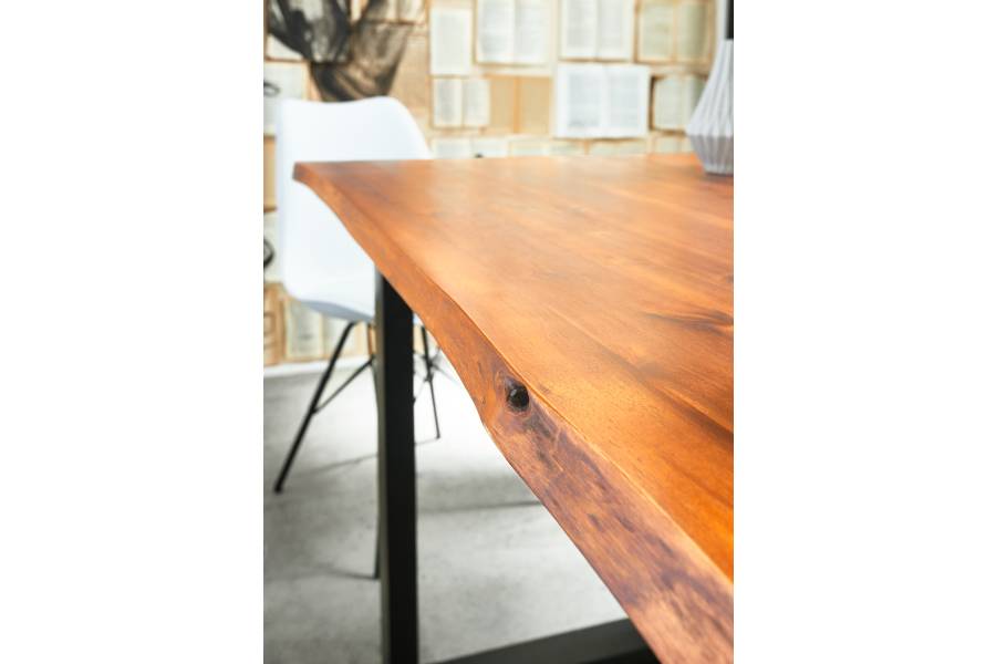 SAM_NEU-Esszimmer-Baumkante-Tische-Imker-schwarz-140-Imka_schwarz_03-1