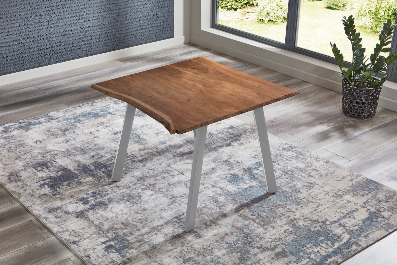 Esstisch Baumkante massiv Akazie Nussbaum 90 x 90 silber Laxmi