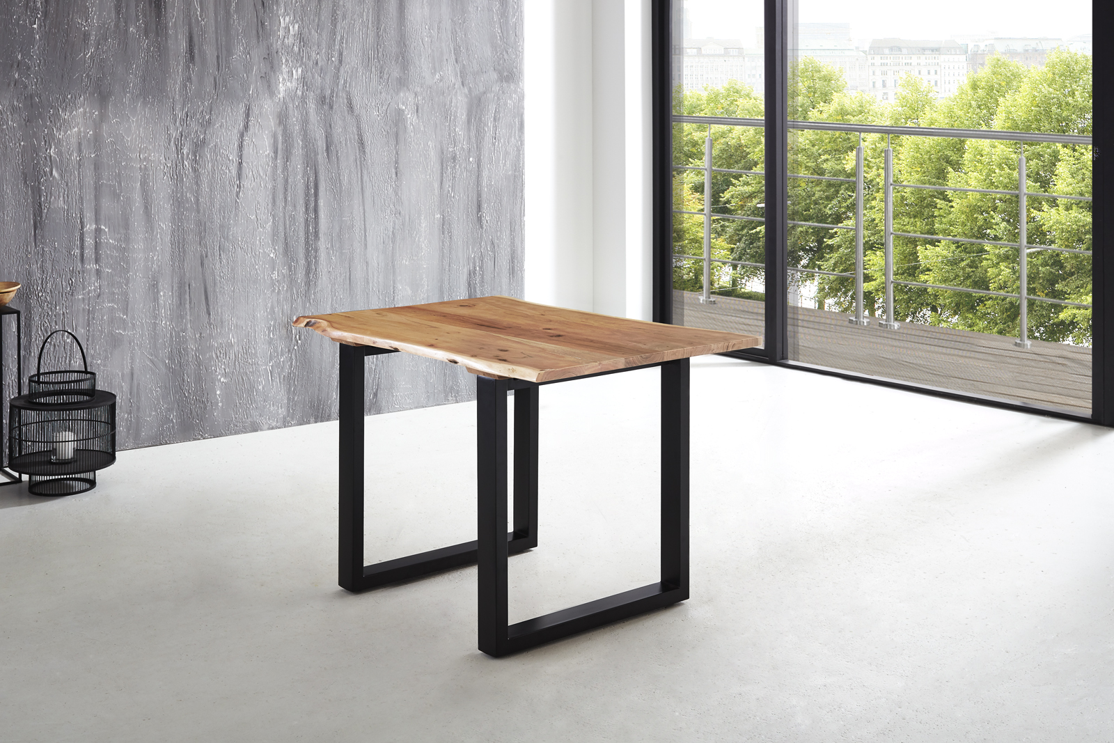 Esstisch Baumkante massiv Akazie natur 120 x 80 U-Gestell schwarz LUBIN