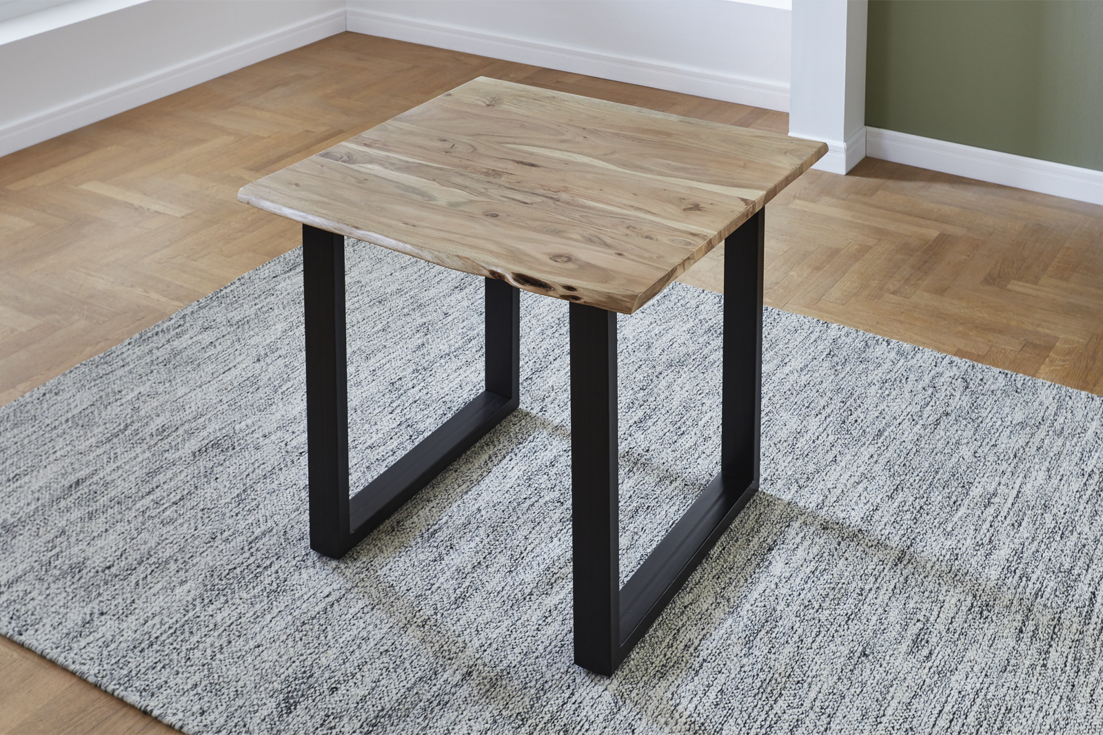 Esstisch Baumkante massiv Akazie natur 80 x 80 U-Gestell schwarz LUBIN