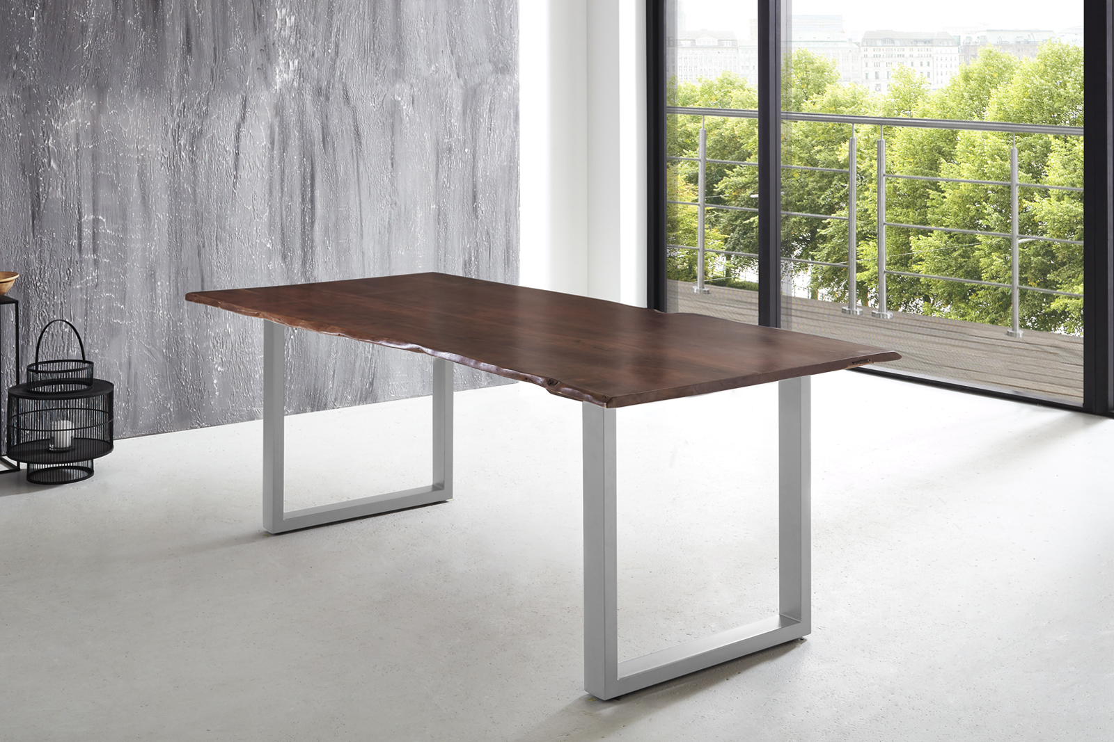 Esstisch Baumkante massiv Akazie nussbaum 220 x 100 U-Gestell silber LUBIN