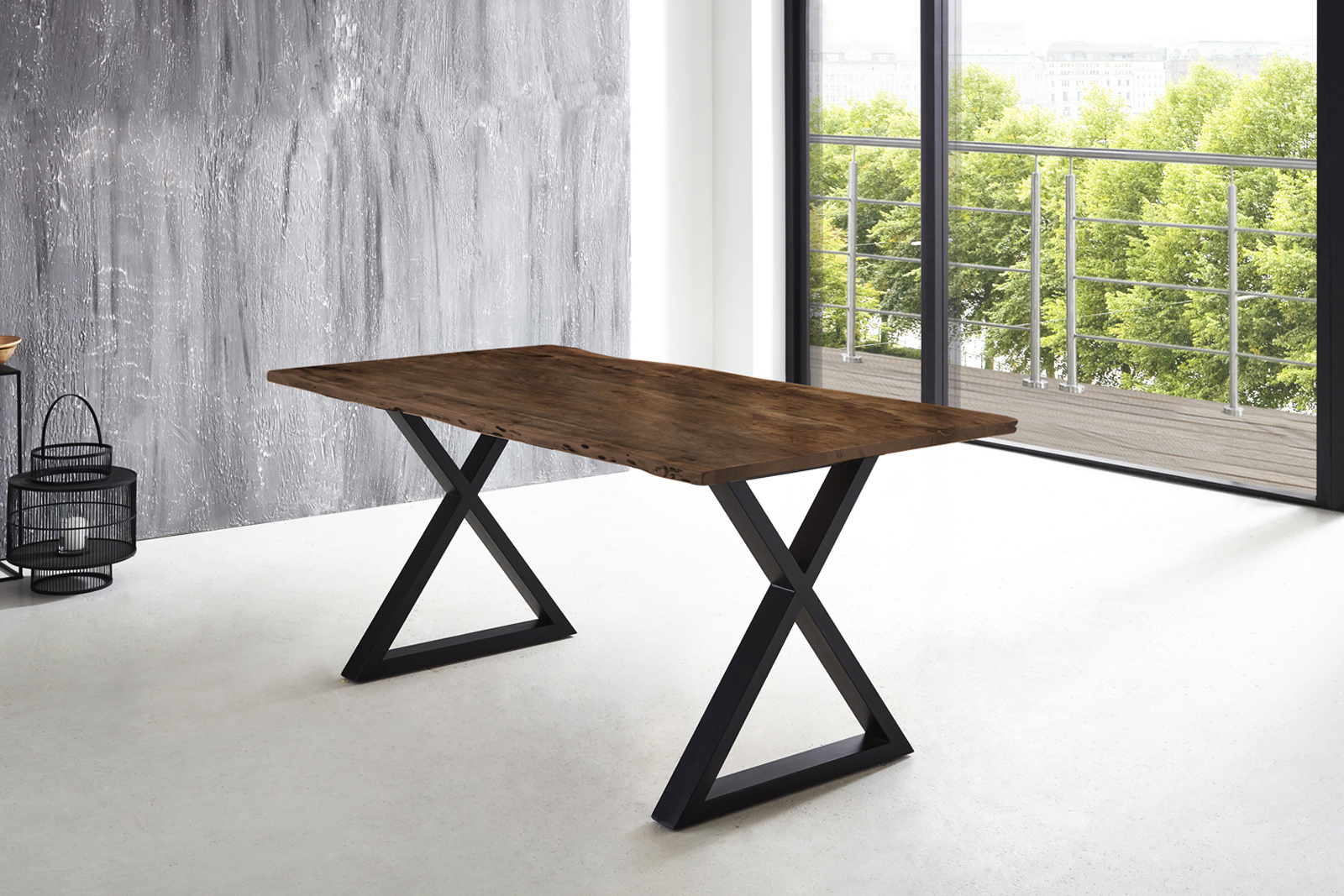 Esstisch Baumkante massiv Akazie nussbaum 160 x 85 X-Gestell schwarz LUBIN
