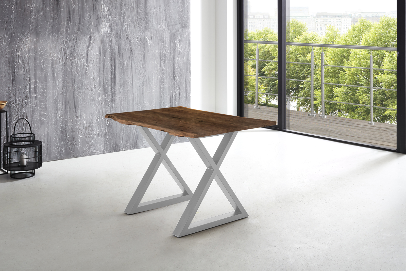 Esstisch Baumkante massiv Akazie nussbaum 120 x 80 X-Gestell silber LUBIN