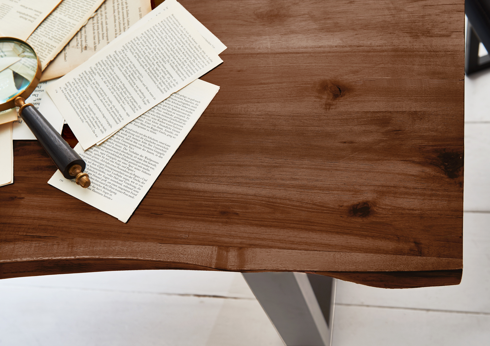 Esstisch Baumkante massiv Akazie nussbaum 160 x 85 U-Gestell silber MILO – Bild 5