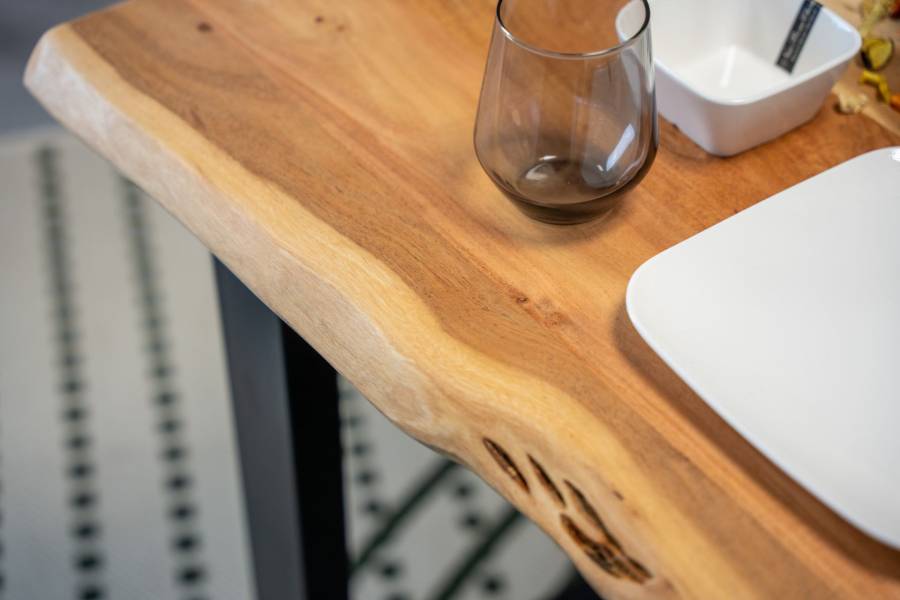 SAM_NEU-Esszimmer-Baumkante-Tische-Mundra-natur-schwarz-90-BKT_Mundra_schwarz_90_04