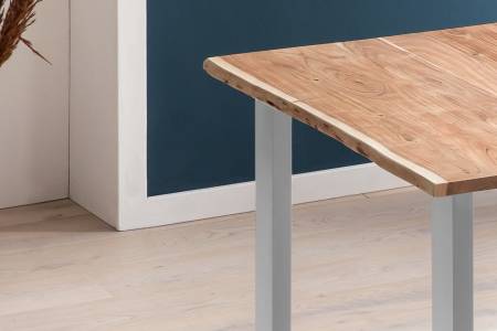 SAM_NEU-Esszimmer-Baumkante-Tische-Mundra-natur-silber-80-BKT_Mundra_silber_80_04-1