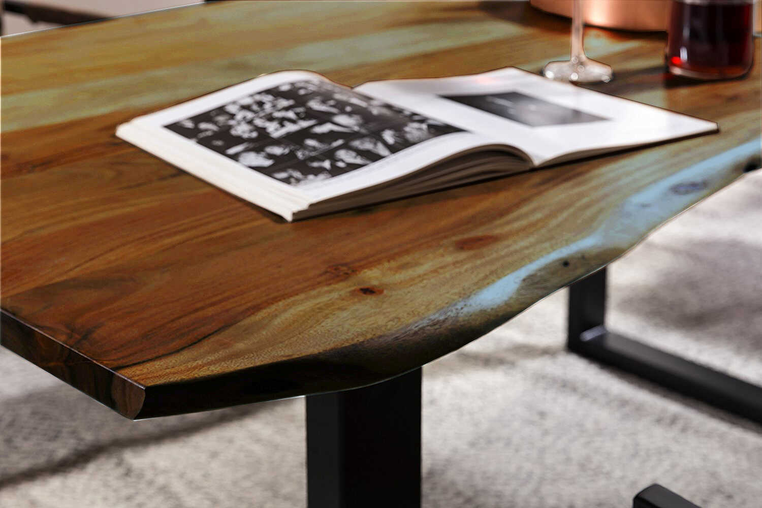 B-Ware Esstisch Baumkante massiv Akazie nussbaum 160 x 85 schwarz MUNDRA – Bild 3