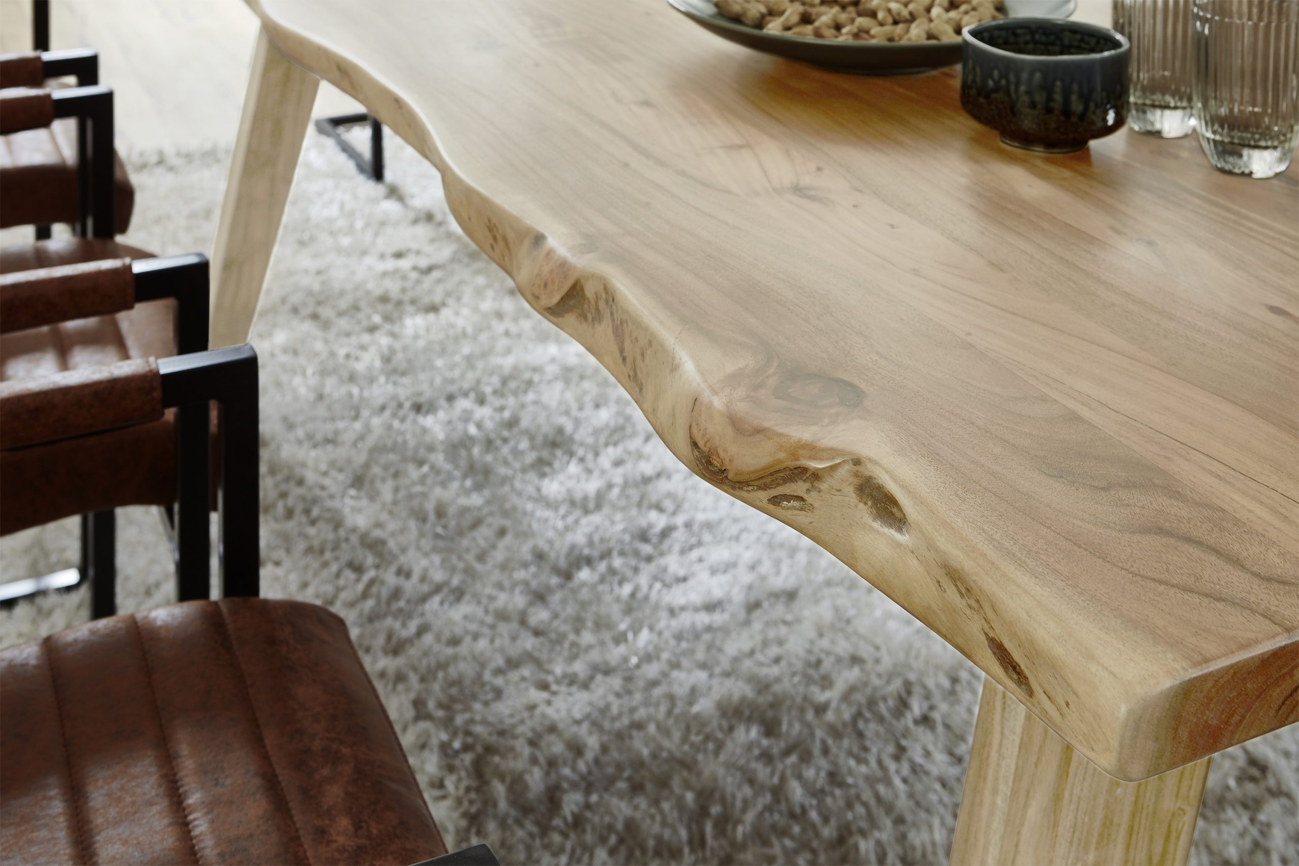 Baumkantentisch Esstisch Akazie Natur 140 x 80 cm Holzgestell Nele – Bild 5