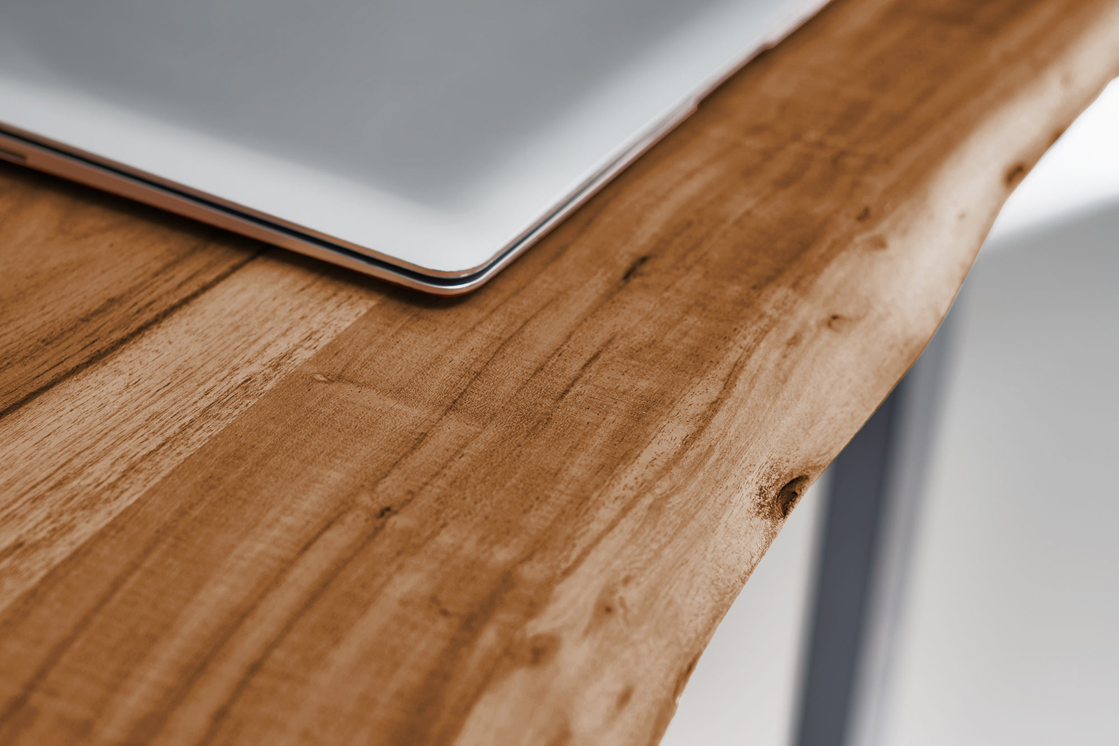 B-Ware Esstisch Baumkante Akazie Natur 120 x 80 cm silber NOAH – Bild 7