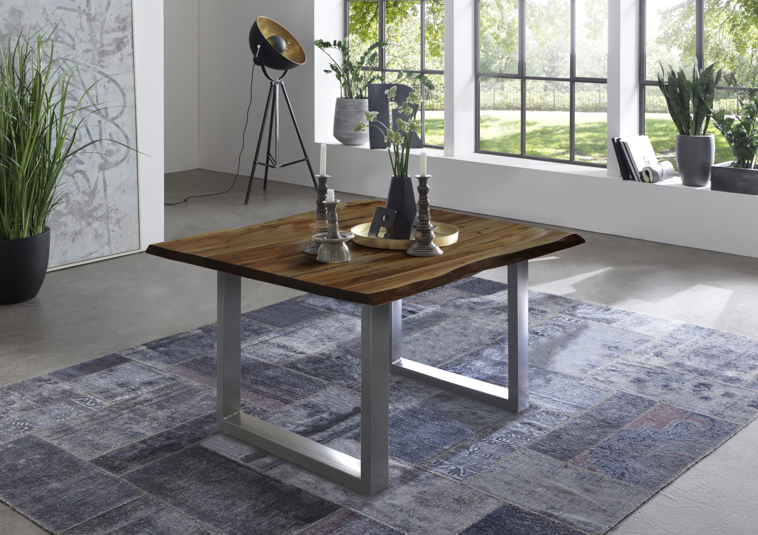 Esstisch Baumkante massiv Akazie nussbaum 80 x 80 silber NOAH