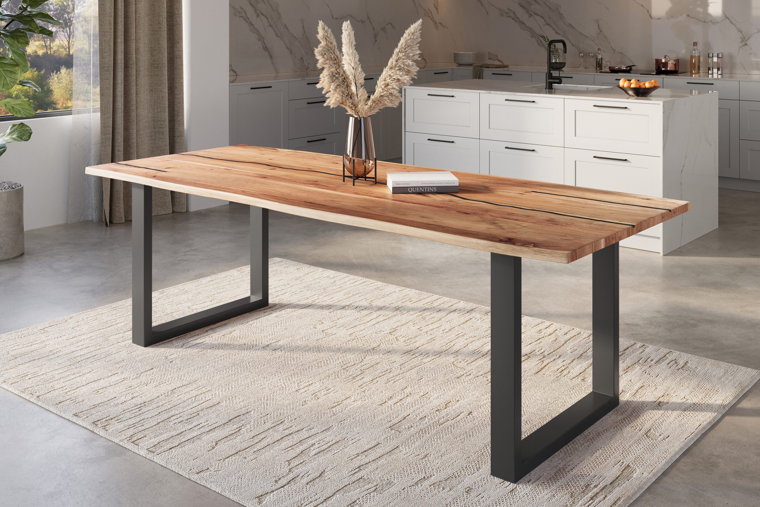 Baumkantentisch Akazie natur mit schwarzen Resin-Adern 280 x 100 cm U-Gestell schwarz POLLY