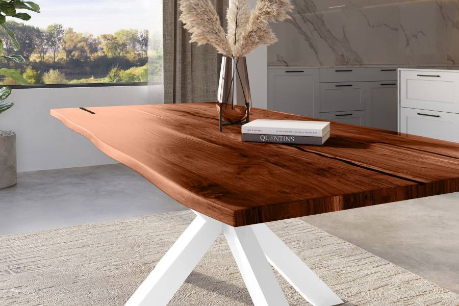 SAM_NEU-Esszimmer-Baumkante-Tische-Polly-Nussbaum-Spider-weiss-200-BKT_Polly_Akazie_nuss_resin_200_Spider_weiss_neu_04