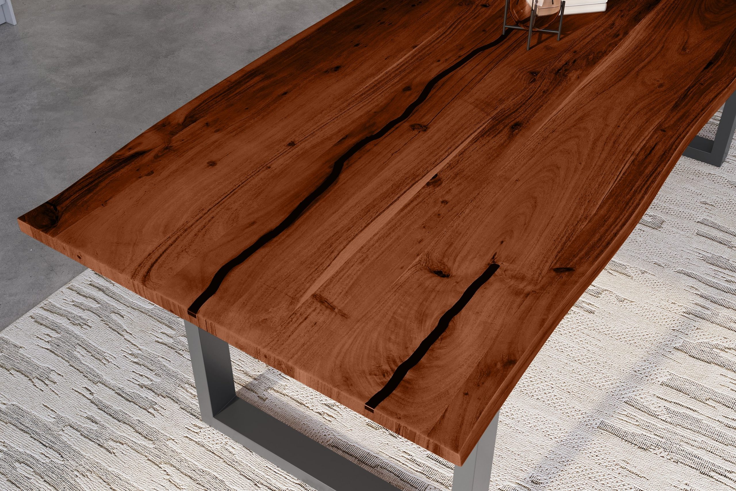 Baumkantentisch Akazie nussbaum mit schwarzen Resin-Adern 300 x 100 cm U-Gestell schwarz POLLY – Bild 6