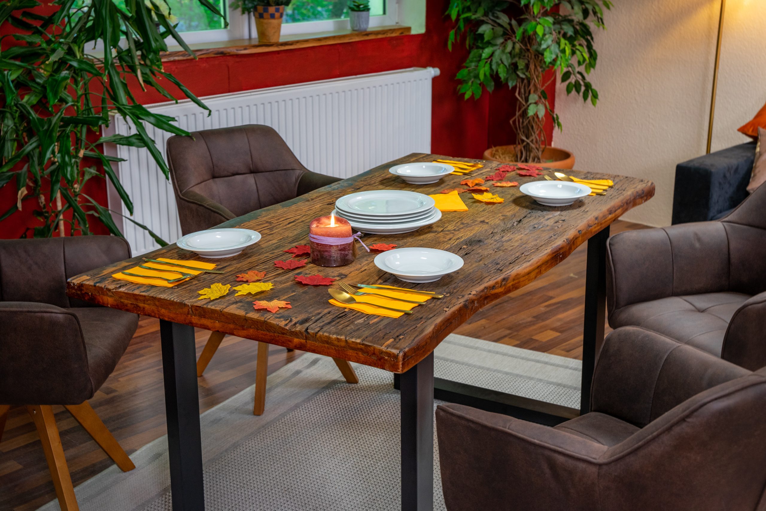 Baumkantentisch Rough Wood Platte 300 x 100 cm U-Gestell schwarz RAMON – Bild 9