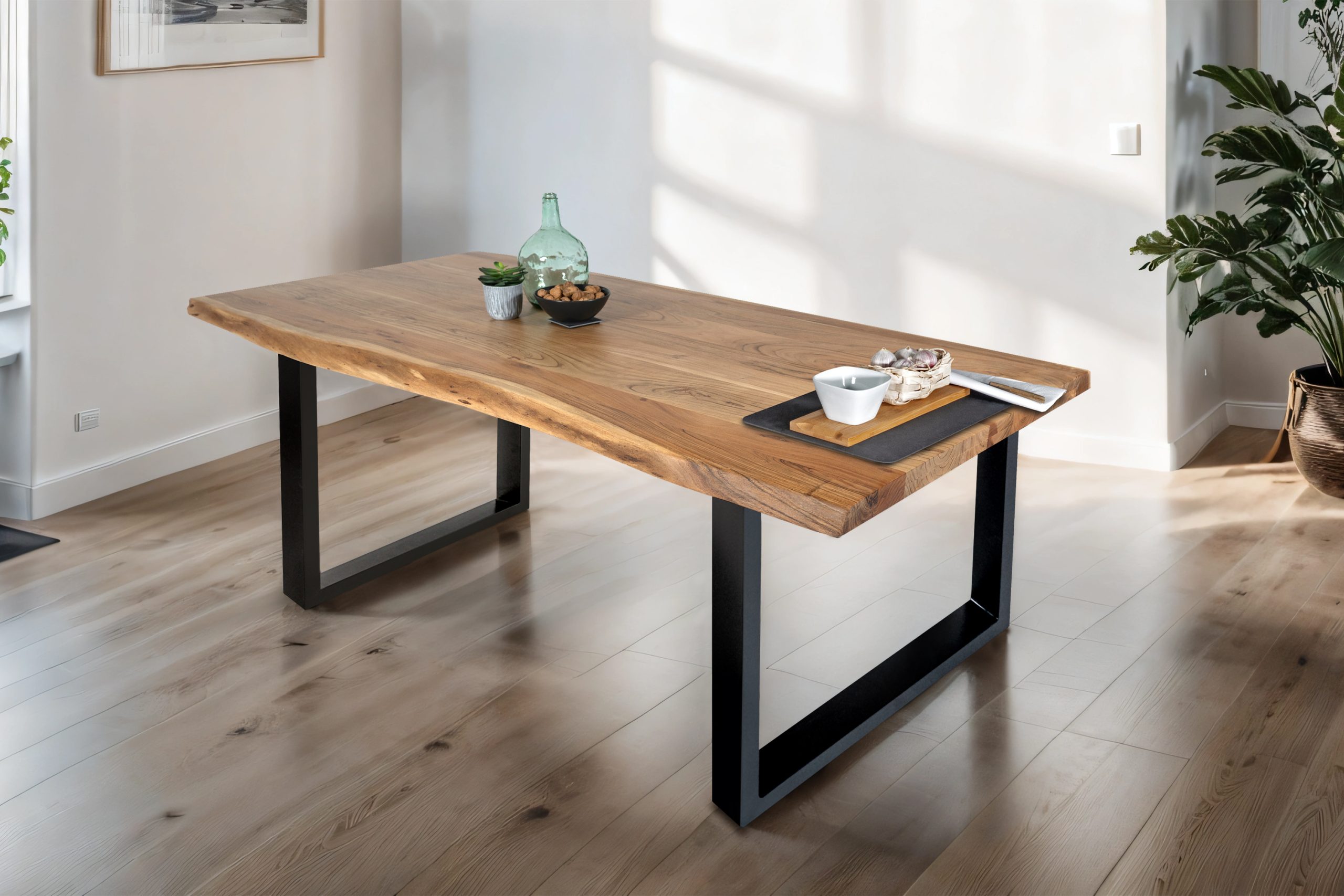 Esstisch Baumkante Akazie massiv Natur 140 x 80 cm U-Gestell schwarz THEA