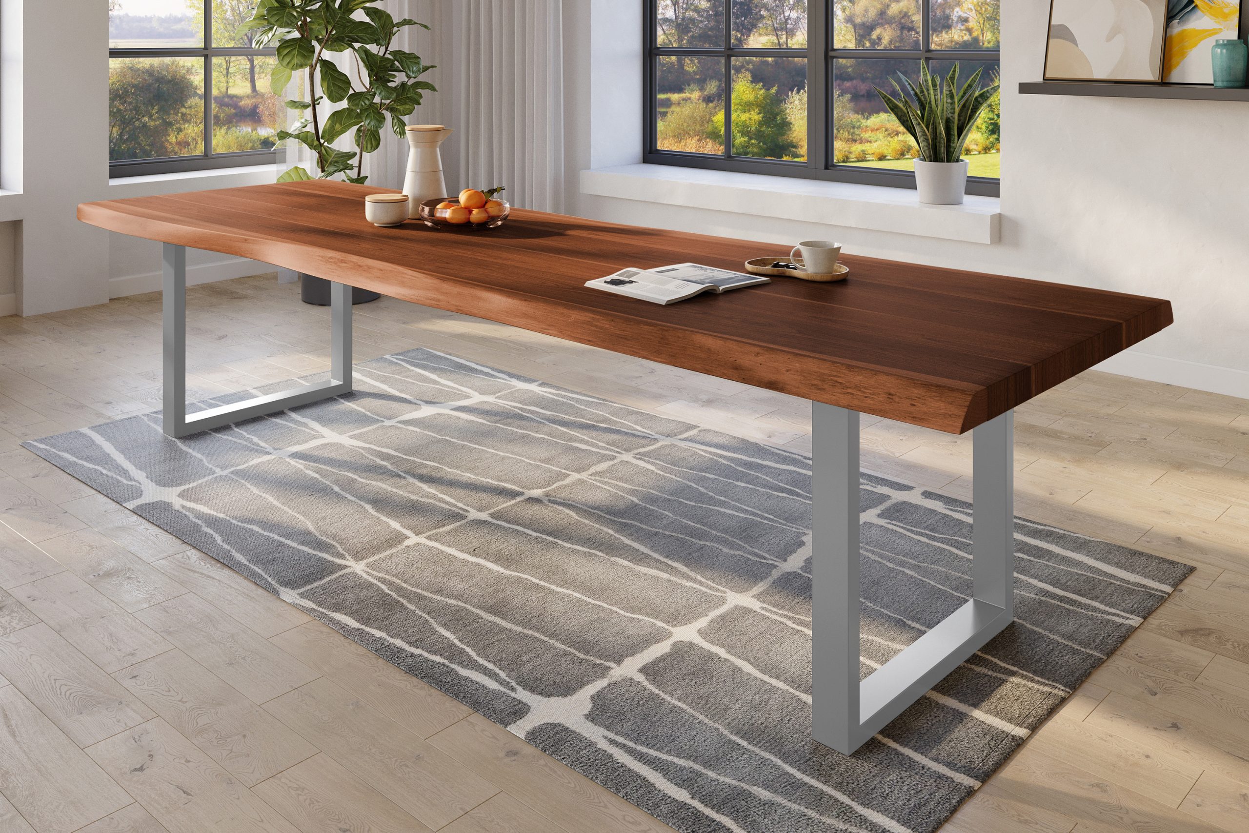 Baumkantentisch 300 x 110 cm Esstisch massiv Akazie Nussbaum U-Gestell Silber TITAN