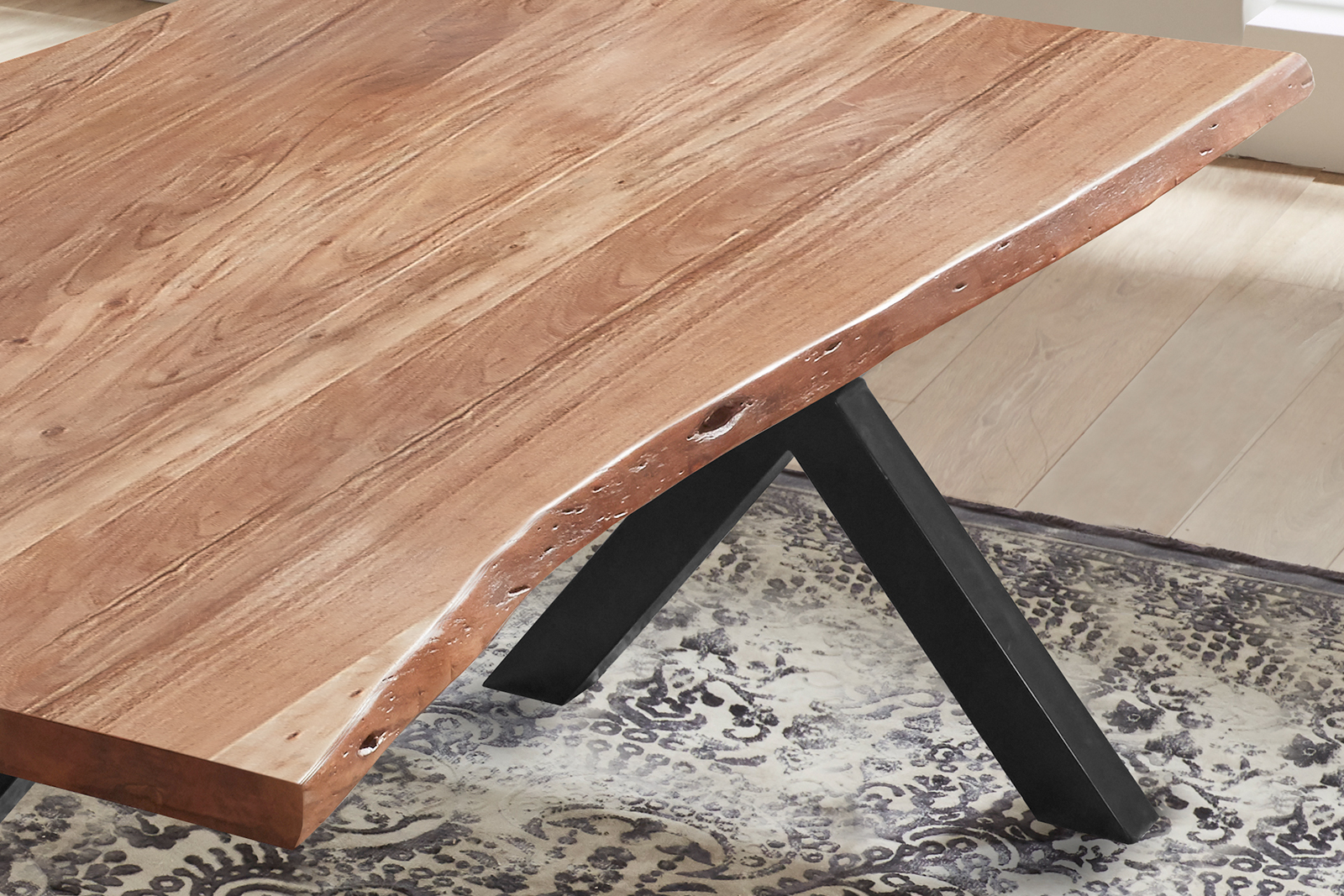Esstisch Baumkante massiv Akazie natur 120 x 80 schwarz XANTEN – Bild 4