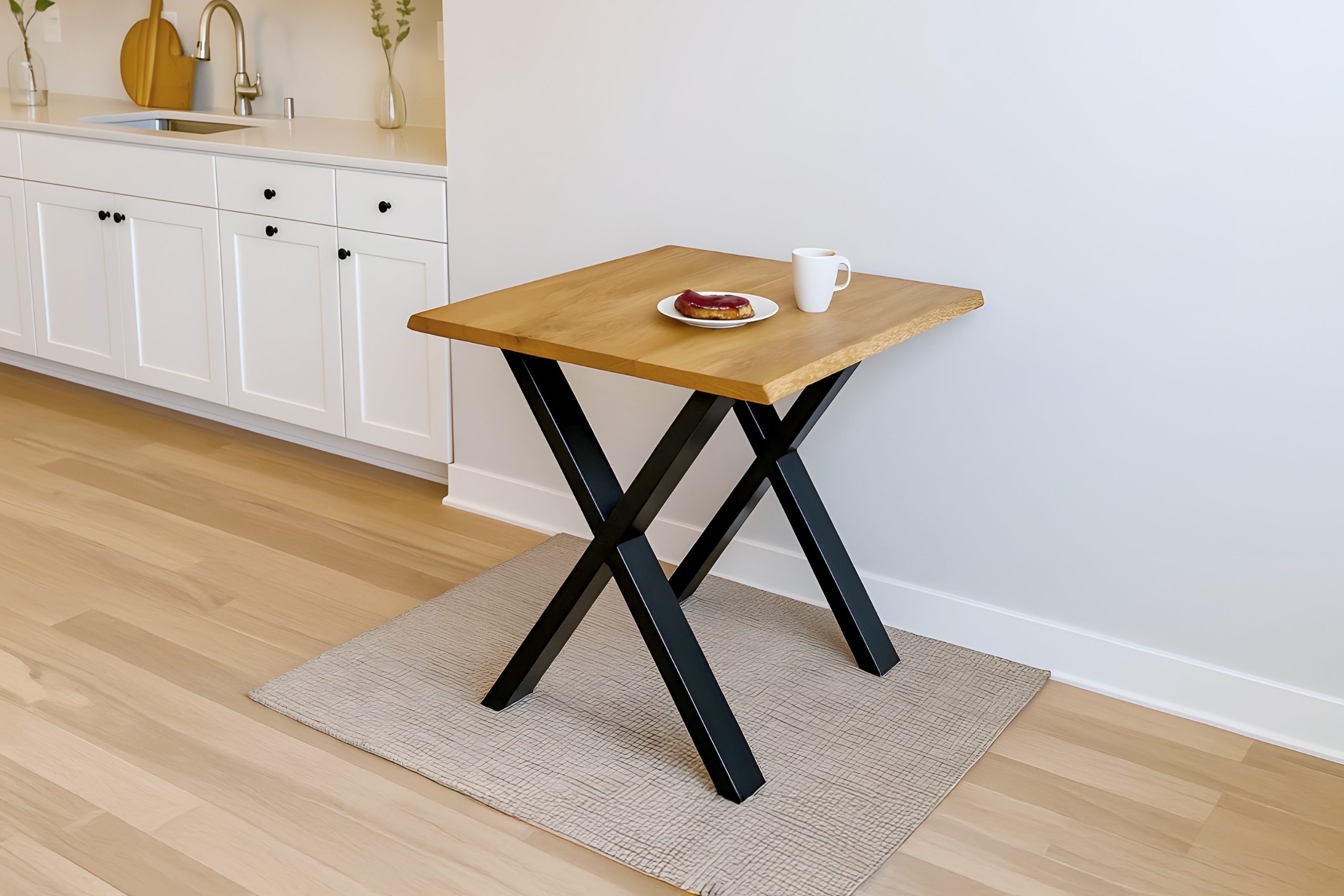 Esstisch 90x90 cm Baumkante Eichenholz massiv geölt X-Gestell schwarz SALVADOR