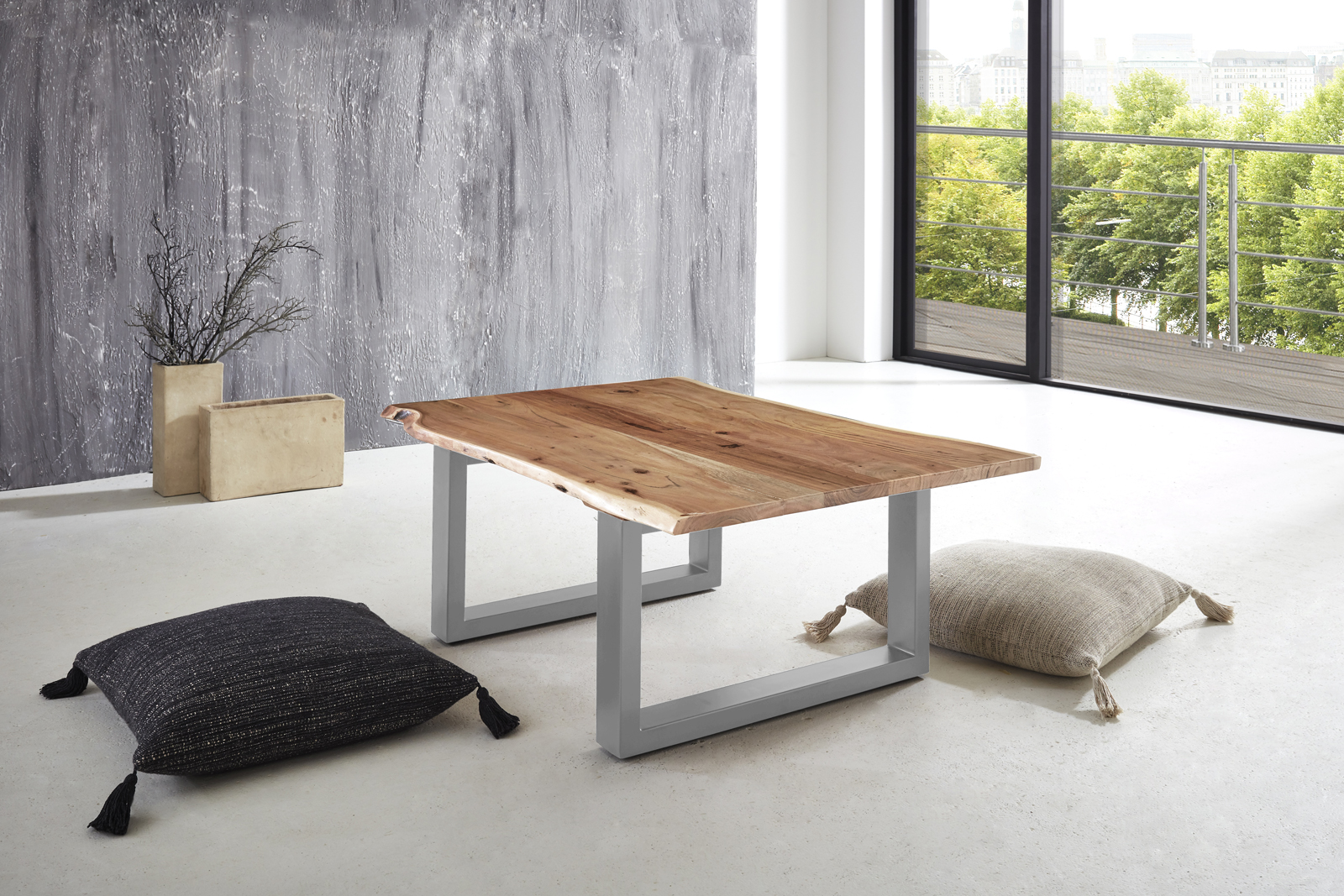 Couchtisch Baumkante 120 x 80 cm Akazie naturfarben silber LUBIN