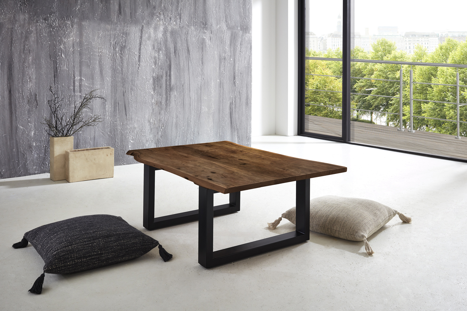 Couchtisch Baumkante 120 x 80 cm Akazie nussbaumfarben schwarz LUBIN