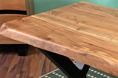 Tischplatte aus Massivholz