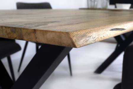 SAM_NEU-Esszimmer-Baumkante-Tische-Dora-X-Gestell-schwarz-Vintage-200-BKT_Dora_vintage_200_04-2