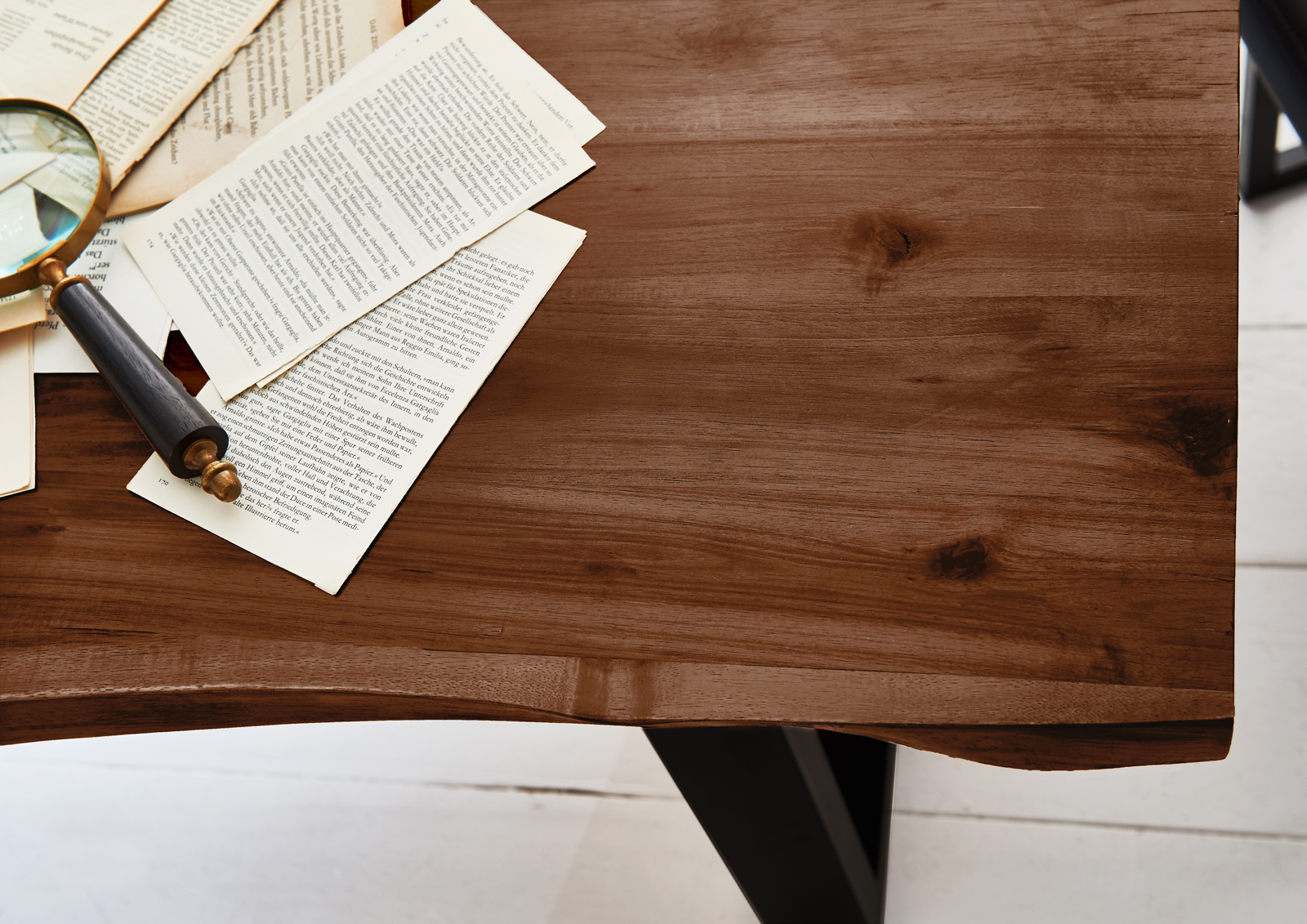 Esstisch Baumkante massiv Akazie nussbaum 180 x 90 U-Gestell schwarz MILO – Bild 6