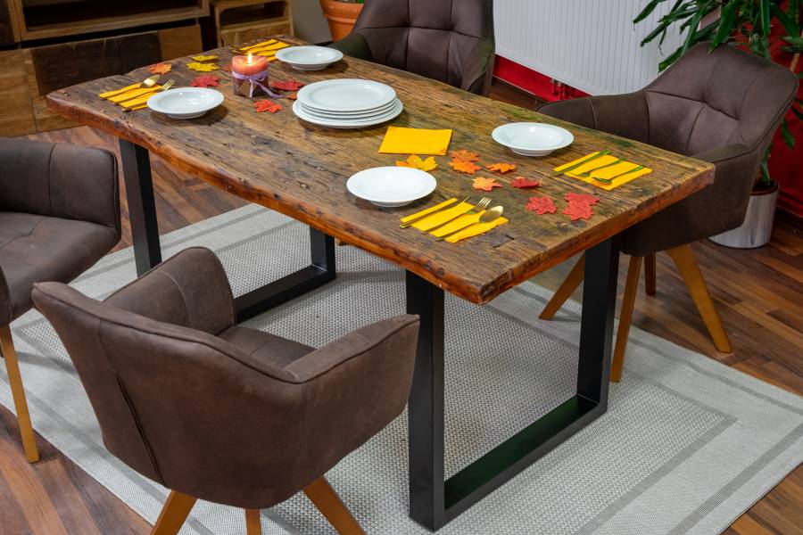 SAM_NEU-Esszimmer-Baumkante-Tische-Ramon-schwarz-180-Ramon_rough_wood_schwarz_04-2