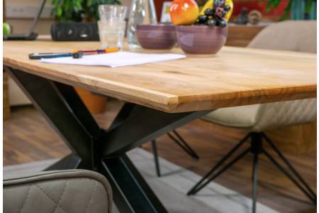 SAM_NEU-Esszimmer-Esszimmertische-Abby_Schweizerkante-220_spider-Abby_natur_220_04-5