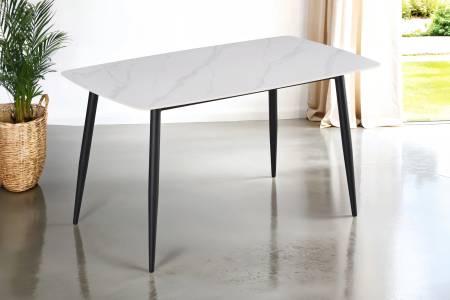 Esstisch 140 x 80 cm weiß matte Keramikplatte 4-Fuß-Gestell schwarz MILANO