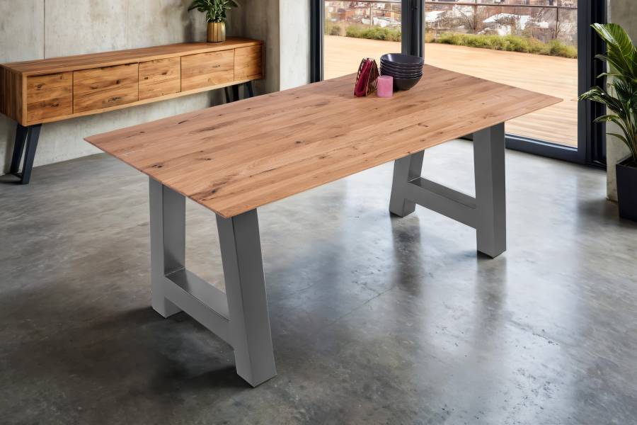 SAM_NEU-Esszimmer-Esszimmertische-Lotte-Baumkantentische.de-160-silber-Tisch_schweizer_kante_lotte_gerade_ecke_160x85_eiche_silber_neu_01