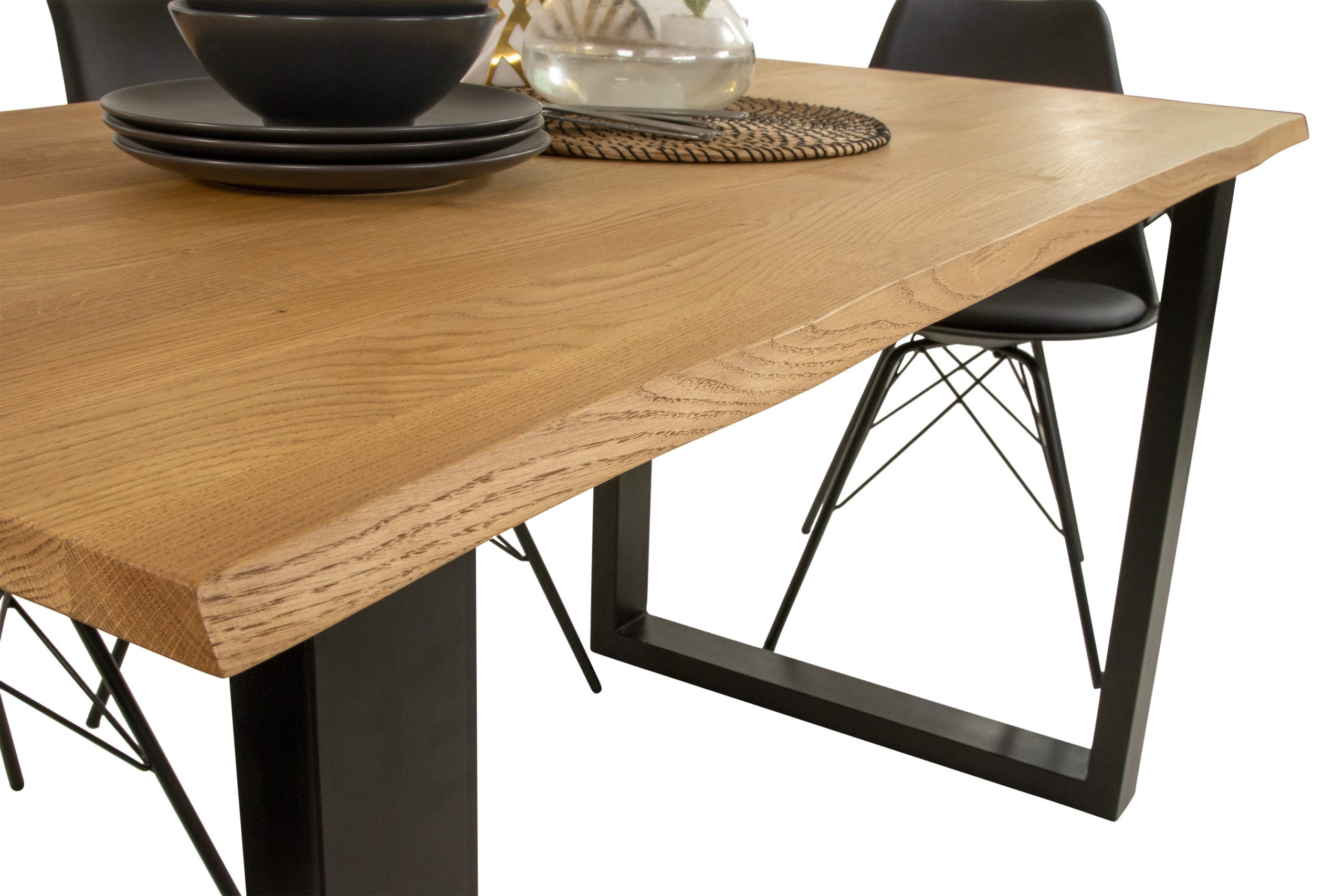 Esstisch 160x85 cm Baumkante Eichenholz massiv geölt U-Gestell schwarz SALVADOR – Bild 4