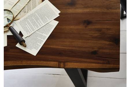 SAM_NEU-Tischgruppen-Quintus-Nussbaum_Schwarz-140-Bild_05-6