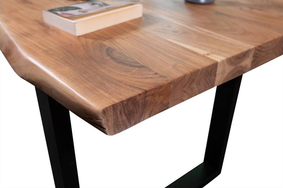 SAM_NEU-Esszimmer-Baumkante-Tische-Cali_aufgedoppelt-U_Gestell-BKT-natur-schwarz-140-BKT_Cali_05-1