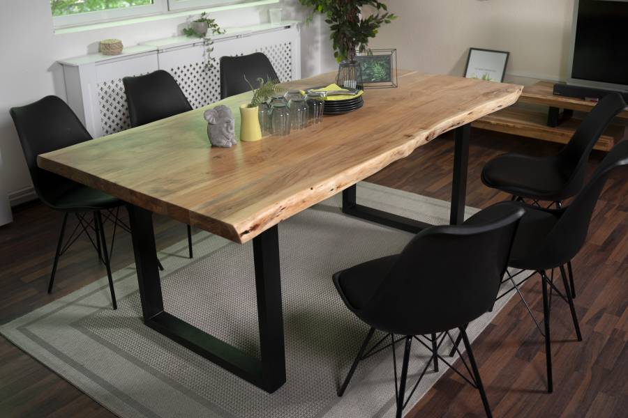 SAM_NEU-Esszimmer-Baumkante-Tische-Cali_aufgedoppelt-U_Gestell-BKT-natur-schwarz-220-BKT_Cali_05-1