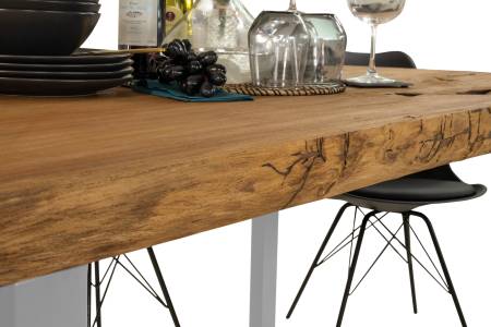 SAM_NEU-Esszimmer-Baumkante-Tische-Kinan-BKT-U_Gestell-silber-300-BKT_Kinan_04