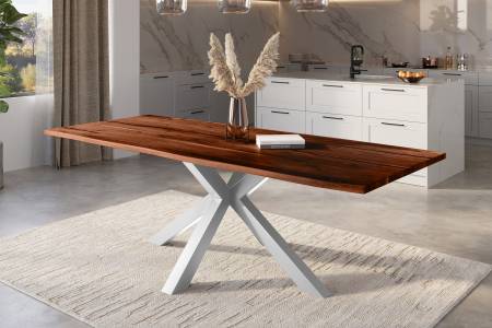 Baumkantentisch Akazie nussbaum mit schwarzen Resin-Adern 300 x 100 cm Spider-Gestell silber POLLY