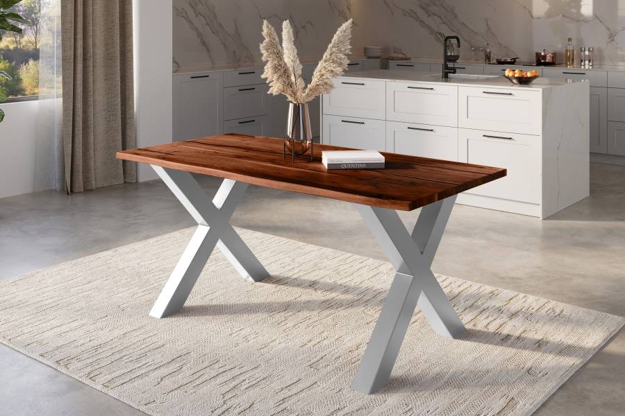 SAM_NEU-Esszimmer-Baumkante-Tische-Polly-Nussbaum-X-Form-silber-140-BKT_Polly_Akazie_nuss_resin_140_X_silber_neu_01