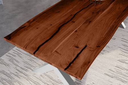 SAM_NEU-Esszimmer-Baumkante-Tische-Polly-Nussbaum-X-Form-silber-300-BKT_Polly_Akazie_nuss_resin_300_X_silber_neu_06-1