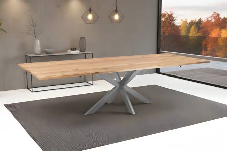 Esstisch 200(300)x100 cm mit Ansteckplatten Baumkante Wildeiche massiv Spider-Gestell silber SERRA