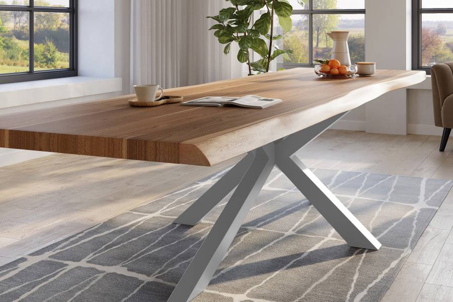 SAM_NEU-Esszimmer-Baumkante-Tische-Titan-Natur-Spider-Silber-300×110-ML_Titan_300_natur_Spider_silber_04