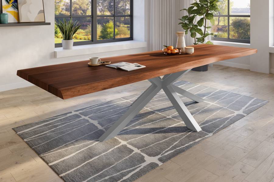 SAM_NEU-Esszimmer-Baumkante-Tische-Titan-Nuss-Spider-Silber-300×110-ML_Titan_300_nuss_Spider_silber_02-1