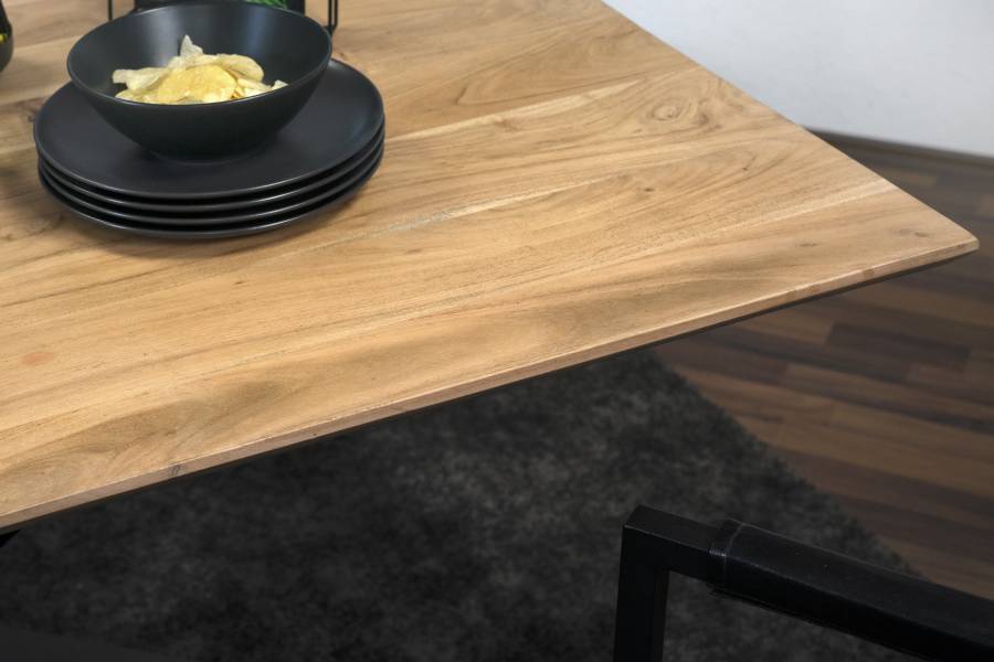 SAM_NEU-Esszimmer-Esszimmertische-Abby_Schweizerkante-160_Spider-Abby_Spider_160_05-3