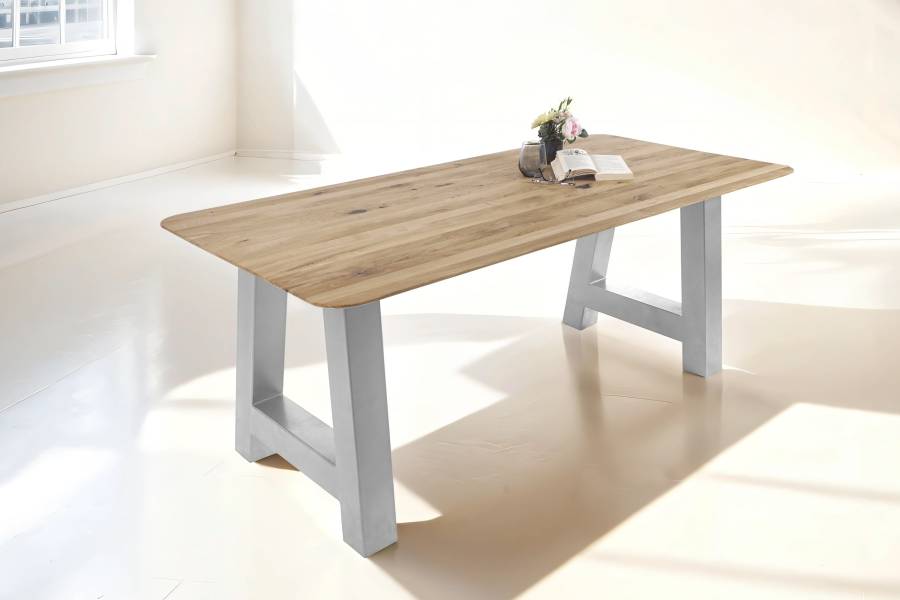 SAM_NEU-Esszimmer-Esszimmertische-Lotte-Baumkantentische.de-rund-a_gestell-silber-200-BKT_Lotte_silber_01